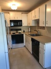 522 Twin Lakes Dr in Halifax, MA - Building Photo - Building Photo