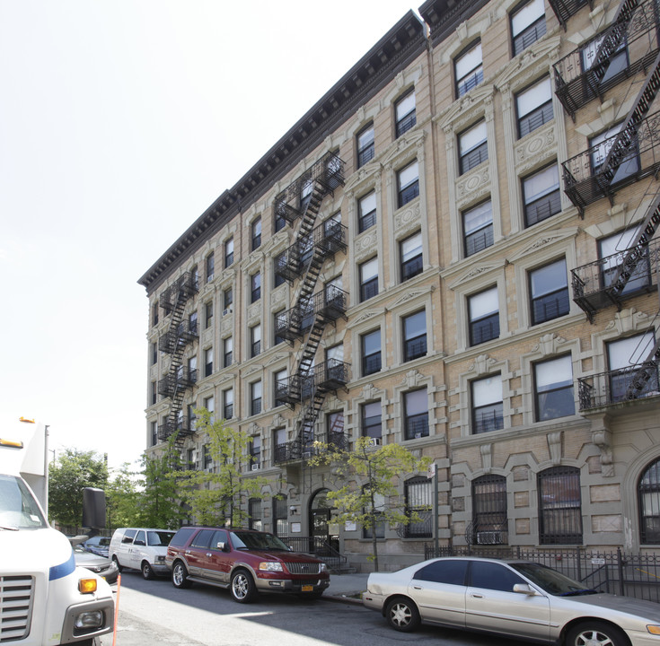 254-258 W 154th St in New York, NY - Building Photo