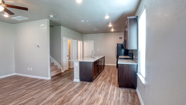 4089 Cross Park Dr in Bryan, TX - Building Photo - Building Photo