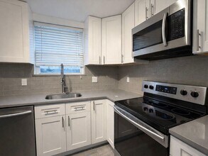 2244 Gerritt St in Philadelphia, PA - Building Photo - Building Photo