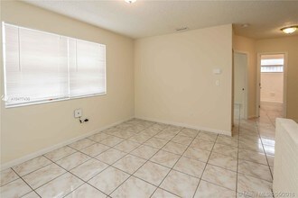 5515 NW 6th Pl-Unit -#3-890 in Miami, FL - Building Photo - Building Photo