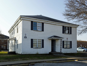 2001 E Broadway St in West Memphis, AR - Building Photo - Building Photo