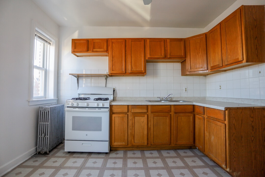 5939 N Northwest Hwy, Unit #3A in Chicago, IL - Foto de edificio