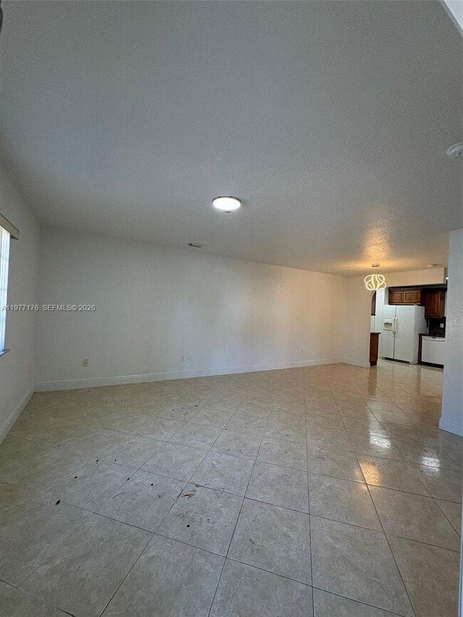 7664 NW 182nd Terrace in Hialeah, FL - Building Photo - Building Photo