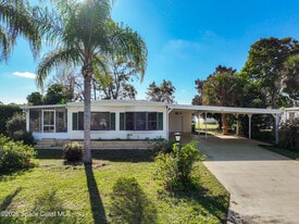 909 Sequoia St in Sebastian, FL - Building Photo