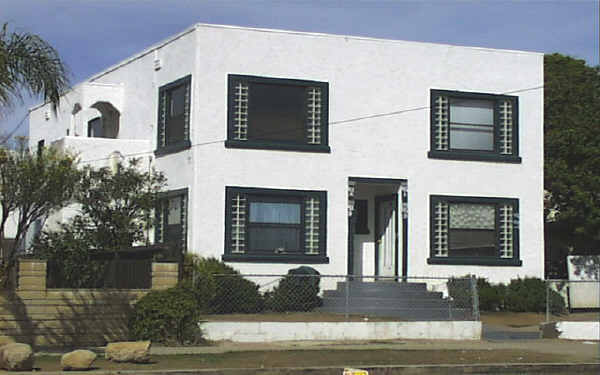 41-47 E 6th St in National City, CA - Foto de edificio - Building Photo