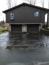 669 Still Hill Rd in Hamden, CT - Building Photo - Building Photo