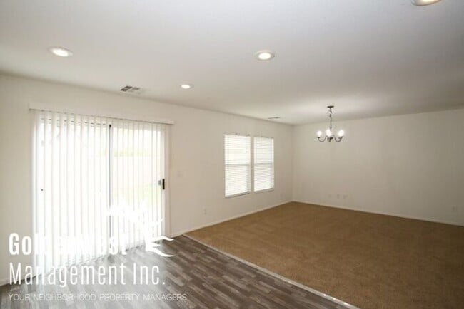 8740 Palomino Ranch St in Las Vegas, NV - Building Photo - Building Photo