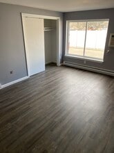 12 Maple St, Unit 2 in Plainville, CT - Building Photo - Building Photo