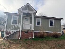 503 Willson St in Greenwood, SC - Building Photo