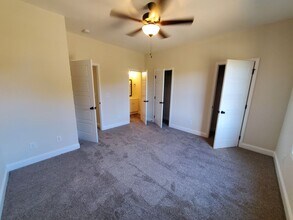 449 Oak St in Clarksville, TN - Building Photo - Building Photo