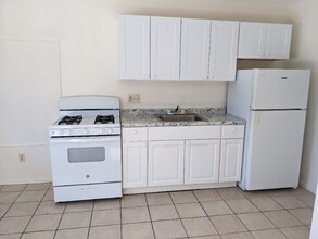 7002 Linda Vista Rd in San Diego, CA - Building Photo - Building Photo