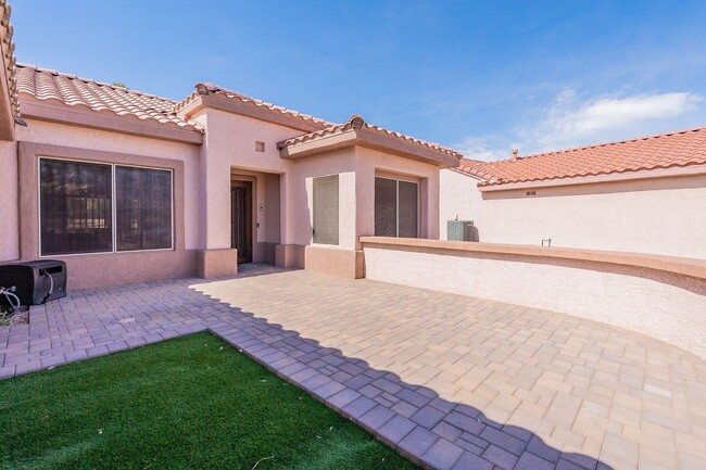 19710 N Sunburst Way in Surprise, AZ - Building Photo - Building Photo