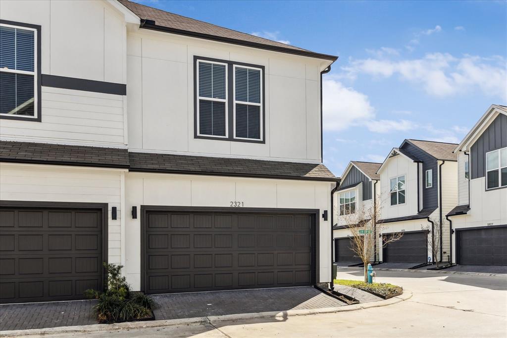 2321 Silva Park Ln in Houston, TX - Building Photo