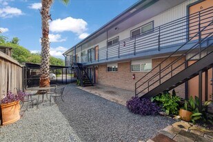 1016 E 7th St in Houston, TX - Building Photo