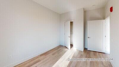 959 Dorchester Ave in Boston, MA - Foto de edificio - Building Photo