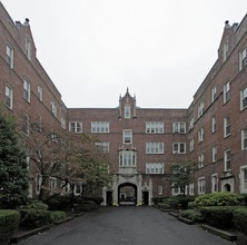 Summit Parmely Cooperative in Summit, NJ - Building Photo - Building Photo