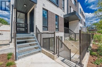 20 Ed Clark Gdns in Toronto, ON - Building Photo - Building Photo