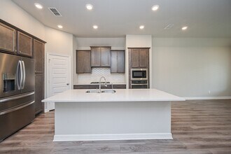 24550 Carleton Lake Ln in The Woodlands, TX - Building Photo - Building Photo