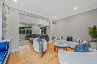32A Vail Ave in East Quogue, NY - Building Photo - Building Photo