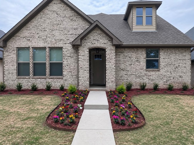 property at 7A Fernwood Dr