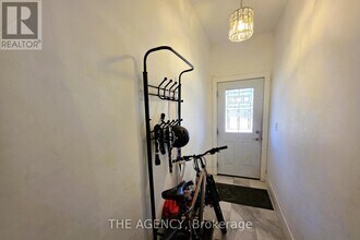 174 Delaware Ave in Toronto, ON - Building Photo - Building Photo