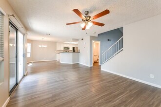 2811 Cacto Ct in Henderson, NV - Building Photo - Building Photo