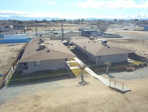 15449 Morada Rd in Victorville, CA - Building Photo - Building Photo