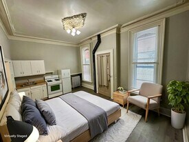 172 High St in Lockport, NY - Building Photo