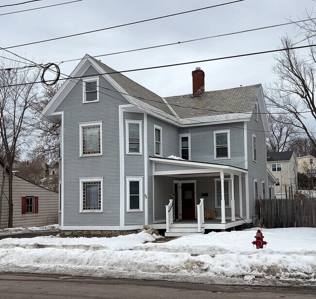 63 Hickok Street, Unit B in Winooski, VT - Building Photo - Building Photo
