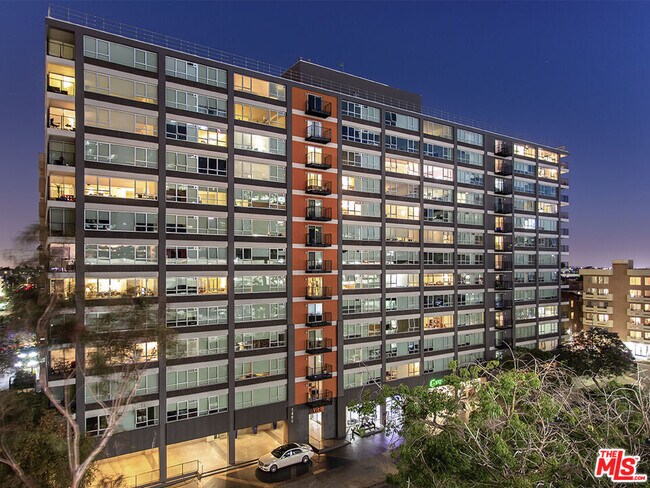 property at 3460 W 7th St