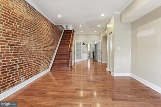 2723 Eastern Ave in Baltimore, MD - Building Photo - Building Photo