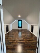 18 Rankin St, Unit Attic in Elizabeth, NJ - Building Photo - Building Photo