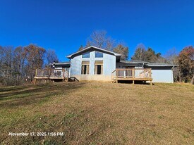 253 Goodpasture Hollow Rd in Marion, VA - Building Photo