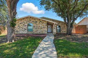 6108 Jennings Dr in The Colony, TX - Building Photo