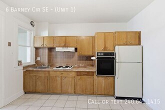 6 Barney Cir SE in Washington, DC - Building Photo - Building Photo