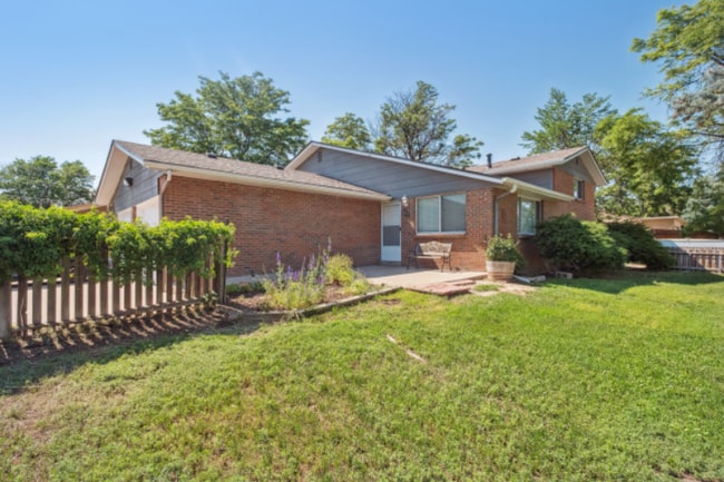 property at 6015 W Jefferson Pl