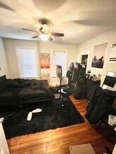 10 Carmel St, Unit 1 in Boston, MA - Foto de edificio - Building Photo