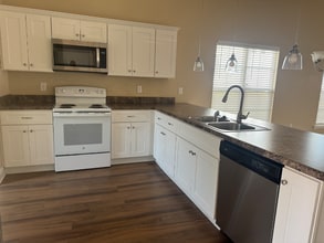 109 Dry Branch Ct in Greenwood, SC - Building Photo - Building Photo