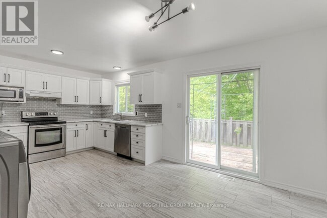 32 54th St S in Wasaga Beach, ON - Building Photo - Building Photo
