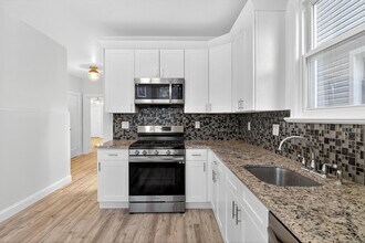 784 Avenue C in Bayonne, NJ - Building Photo - Building Photo
