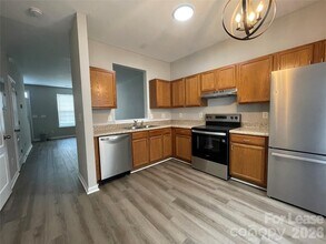 3129 Nevin Pl Dr in Charlotte, NC - Building Photo - Building Photo