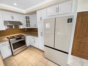 5982 Birdie Dr in La Verne, CA - Foto de edificio - Building Photo