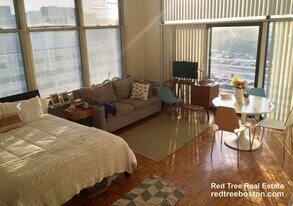 61 Brookline Ave, Unit 421 in Boston, MA - Building Photo