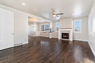 369 Clark Cir in Farmington, UT - Building Photo - Building Photo