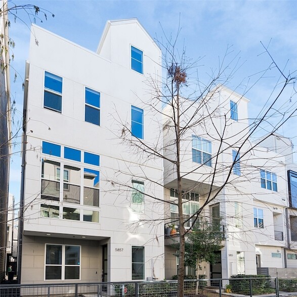 5857 E Post Oak Ln in Houston, TX - Foto de edificio - Building Photo