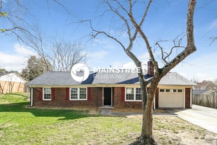 308 Cheltenham Dr in Winston-Salem, NC - Building Photo