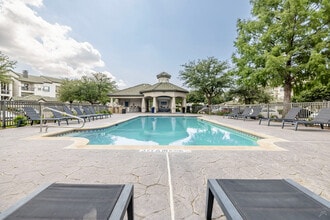 Belmond Apartments in Haltom City, TX - Building Photo - Building Photo