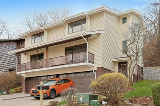 10 Longview Ct in Nyack, NY - Building Photo - Building Photo