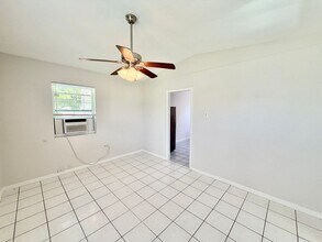 561 Southwest Blvd in Naples, FL - Building Photo - Building Photo